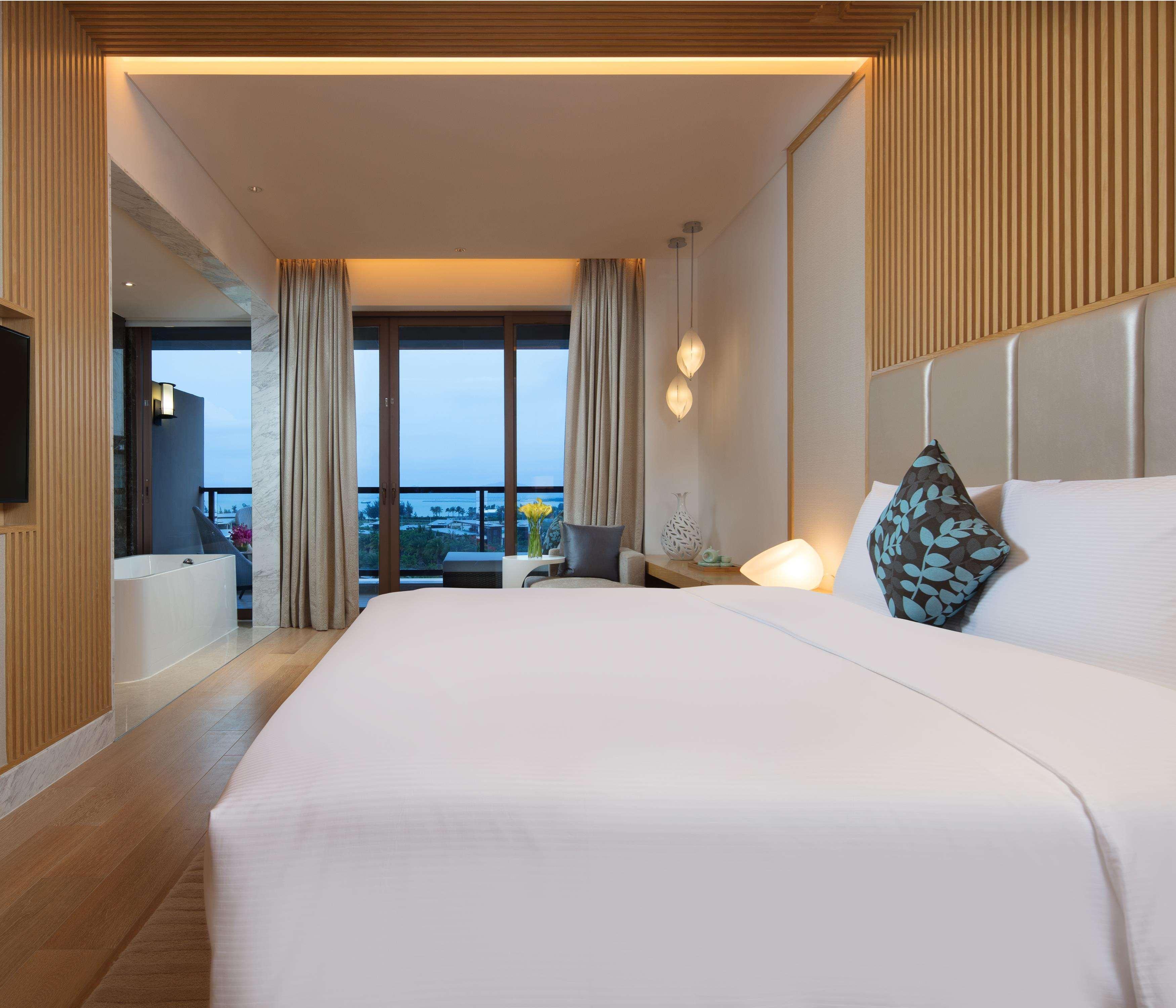 Thousand Cranes Sanya Yazhou Bay Int'L Exchange Centre,Curio By Hilton Bagian luar foto