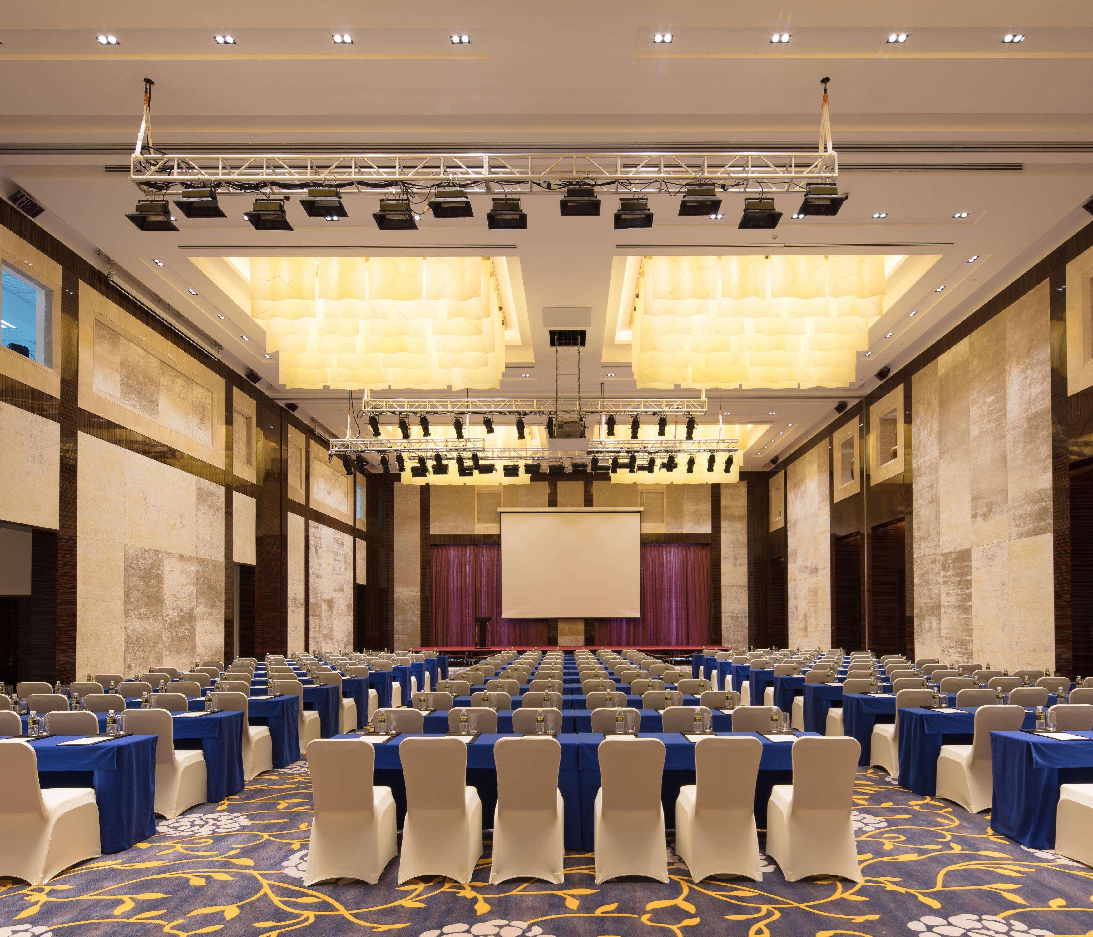 Thousand Cranes Sanya Yazhou Bay Int'L Exchange Centre,Curio By Hilton Bagian luar foto